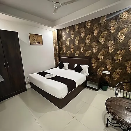 Hotel Global Suites At Delhi Airport